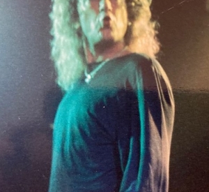 ROBERT PLANT LEICESTER 88 & DL PHOTO BOOK PROJECT CALL OUT / LZ NEWS/ MY THOUGHTS ON THE NEW HOW THE WEST WAS WON BOOTLEG RELEASE/TBL 1975 SNAPSHOT/MY THOUGHTS ON PAUL McCARTNEY’S THE LYRICS BOOK/FACEBOOK Q & A/ DL DIARY BLOG UPDATE
